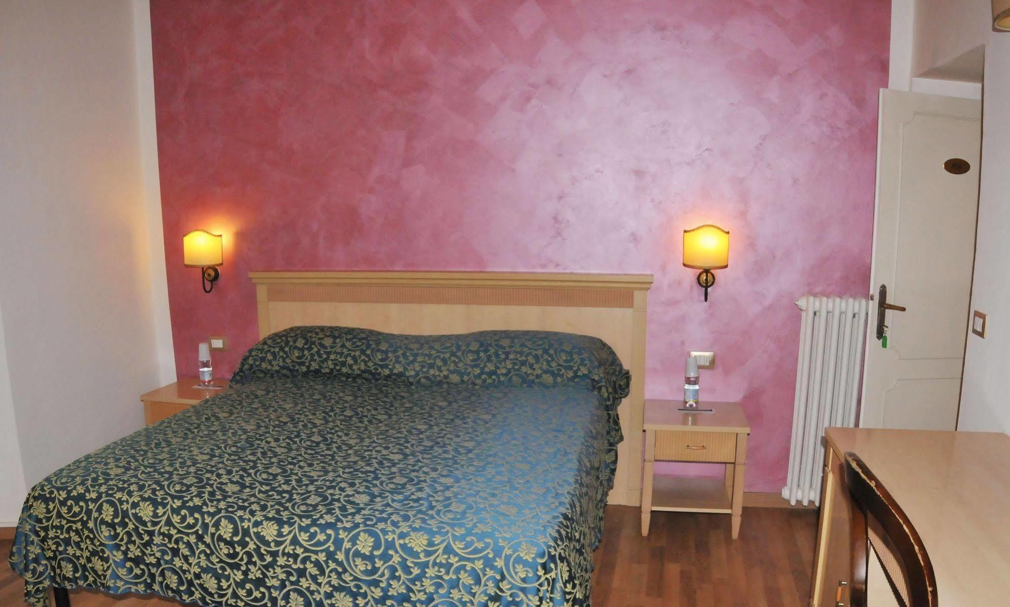 Hhb Hotel Florencie Exteriér fotografie