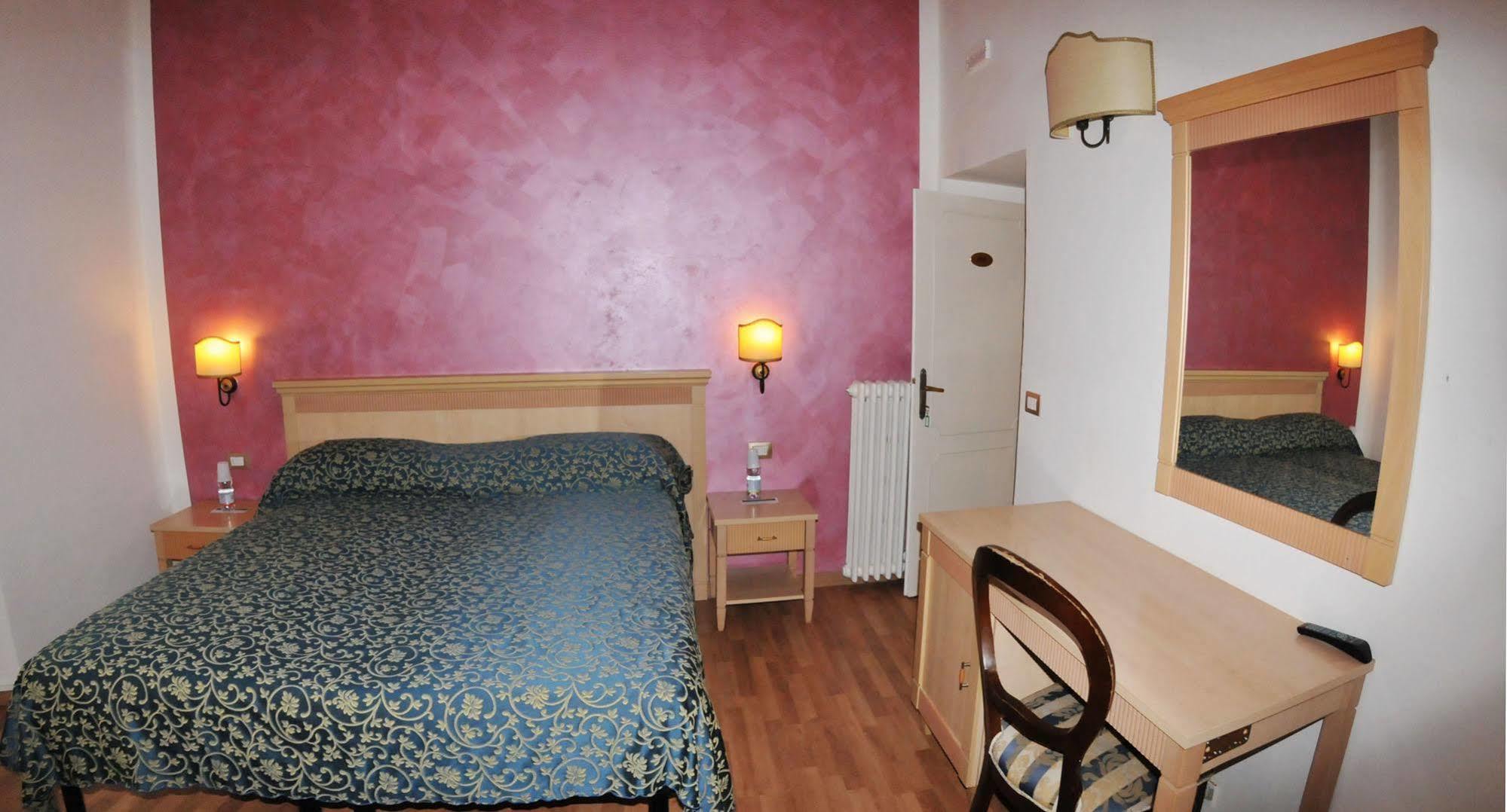 Hhb Hotel Florencie Exteriér fotografie